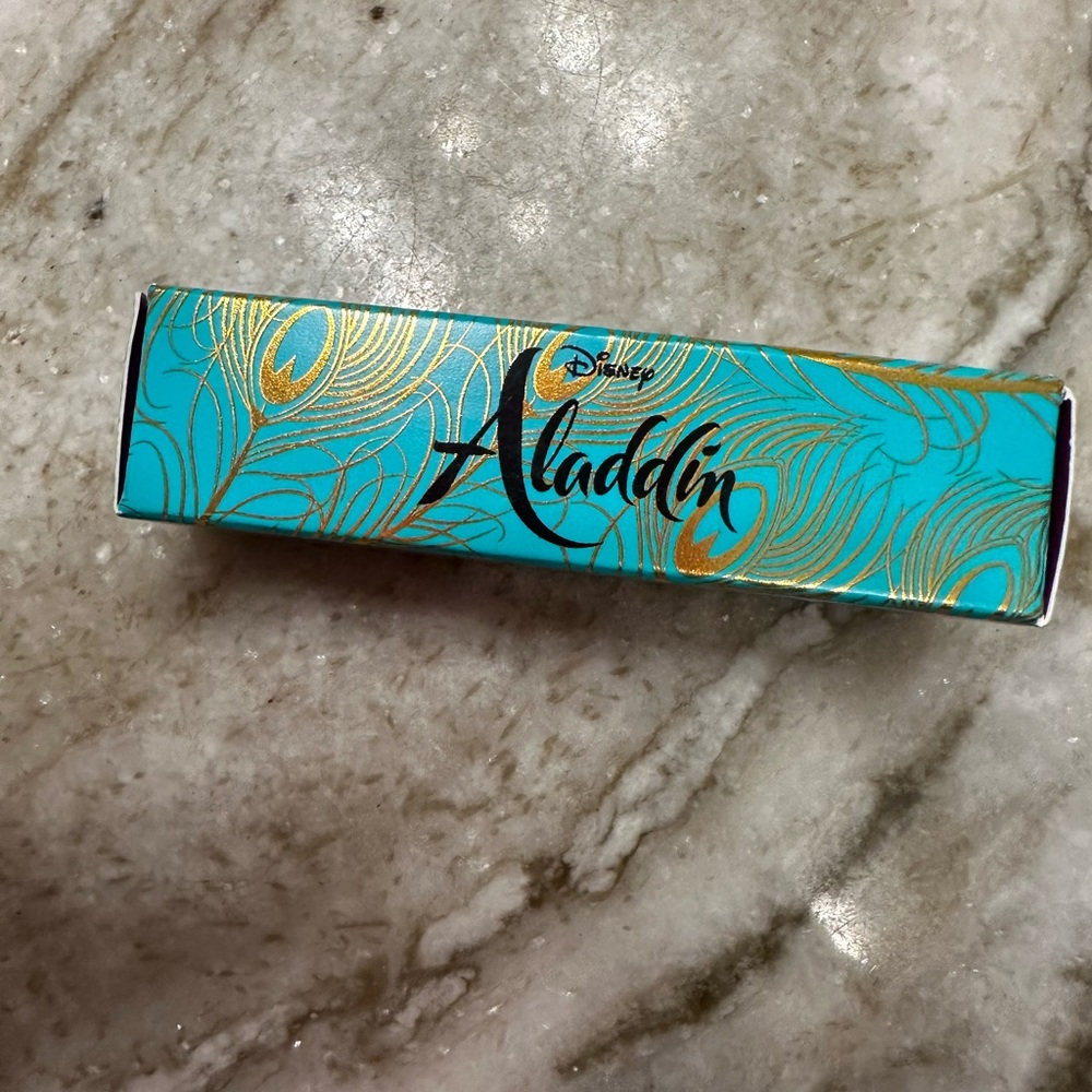 M A C Limited Edition!  Disney Aladdin Collection!❤️❤️❤️. “Whole New World”